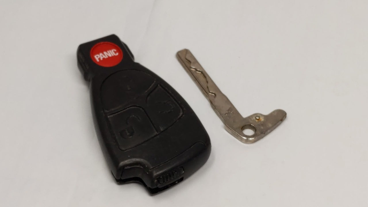 Mercedes-Benz Keyless Entry Remote Iyz Vector 4 Buttons - Oemusedautoparts1.com