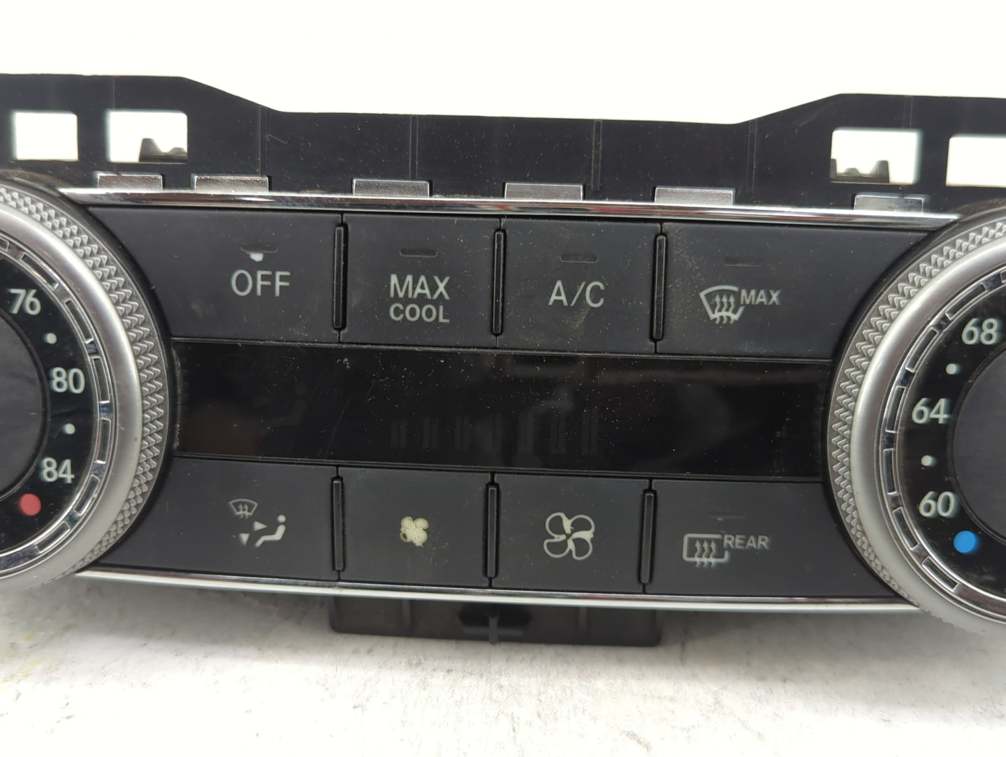 2010 Mercedes-Benz C-Class Climate Control Module Temperature AC/Heater Replacement P/N:2048305990 Fits Fits 2009 OEM Used A