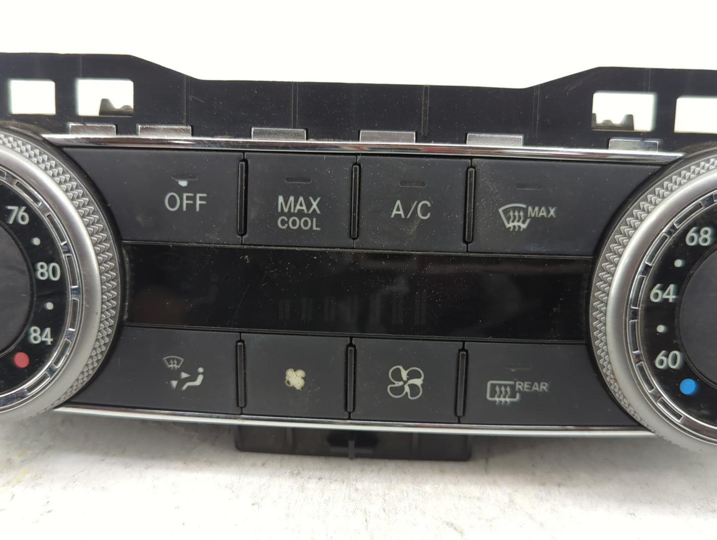 2010 Mercedes-Benz C-Class Climate Control Module Temperature AC/Heater Replacement P/N:2048305990 Fits Fits 2009 OEM Used A