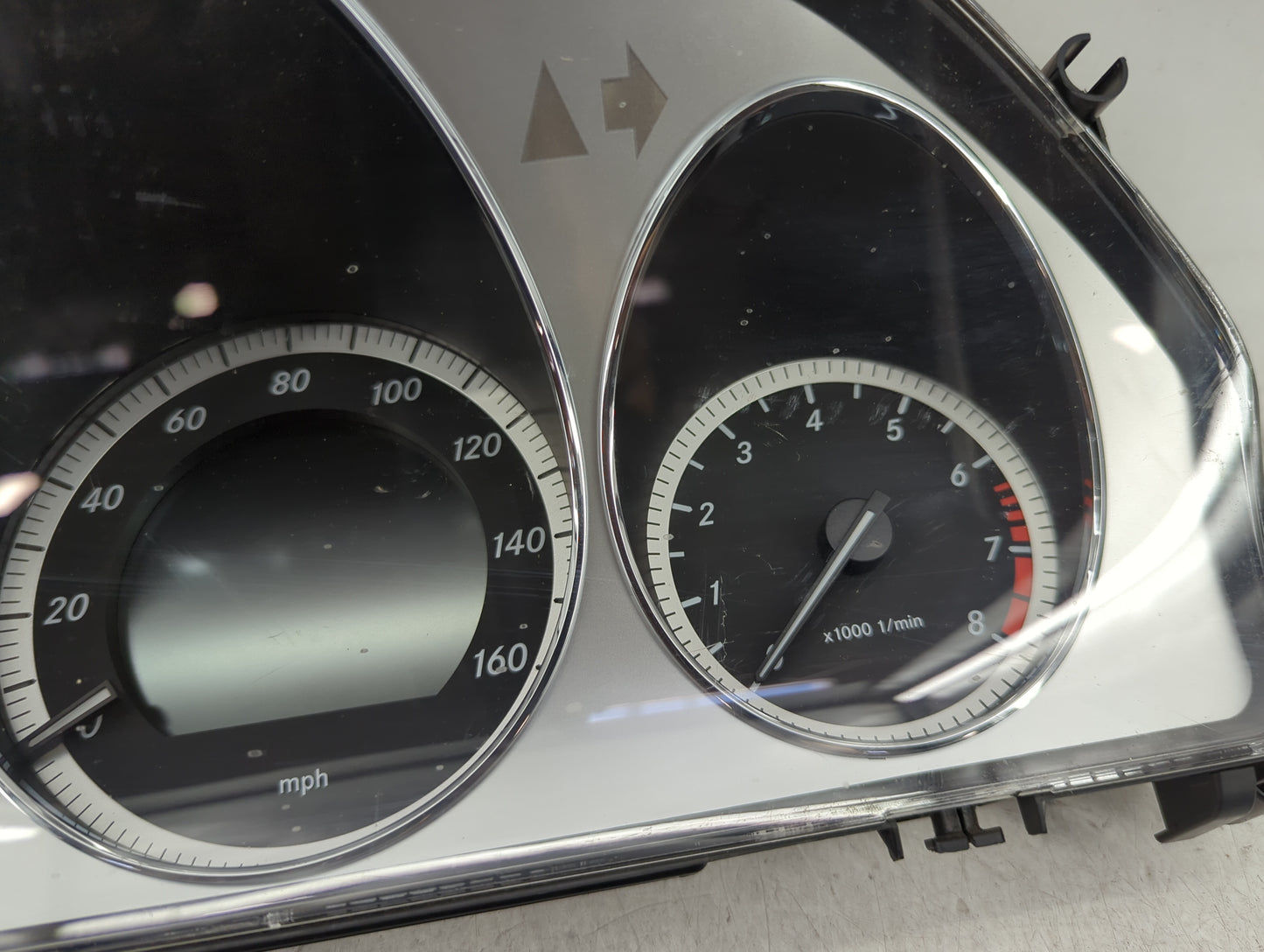 2010 Mercedes-Benz C-Class Instrument Cluster Speedometer Gauges P/N:A2049003202 A2044402011, A2129020302, A2129020402 Miles