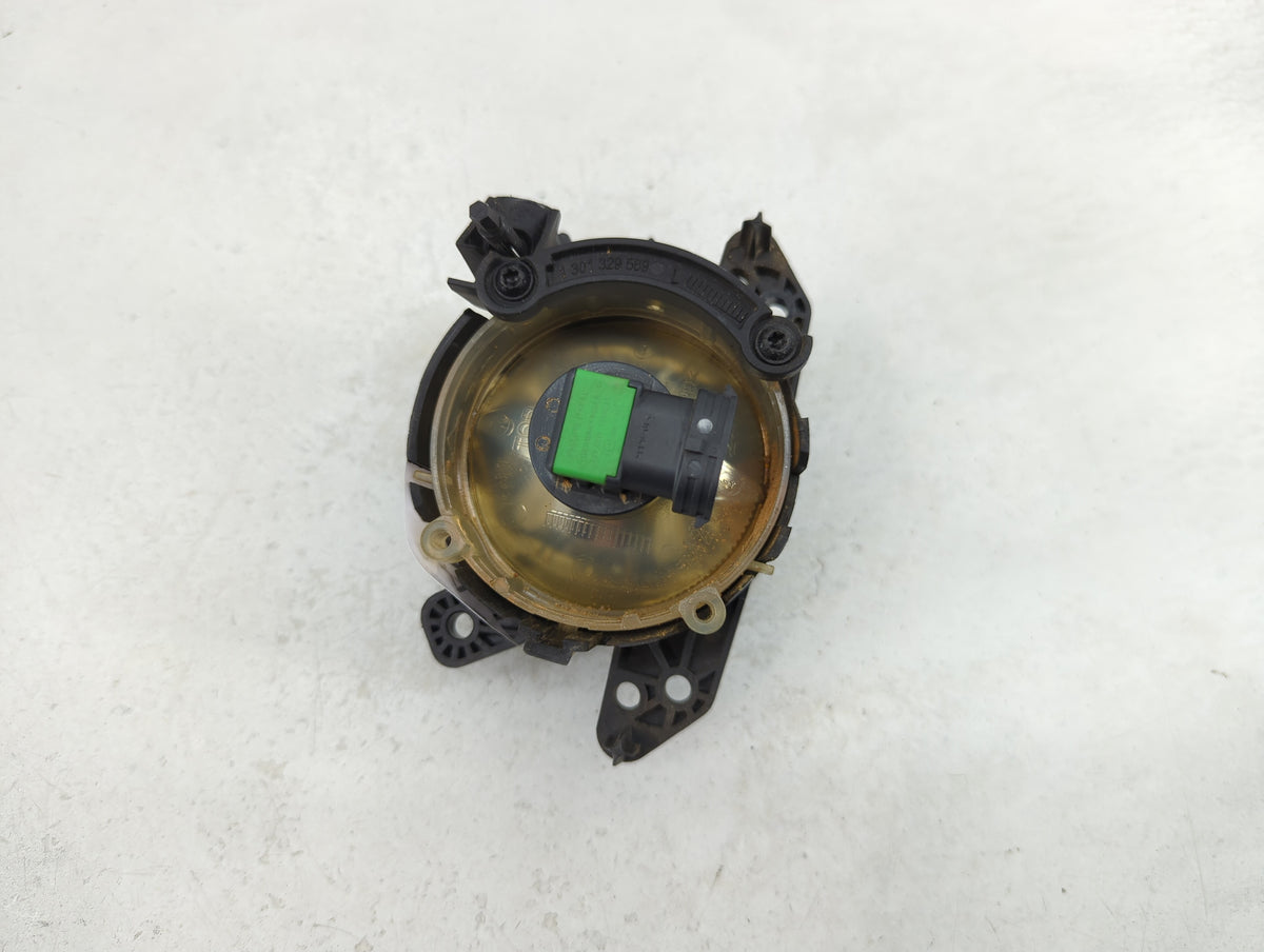 Mercedes-benz C-class Driver Left Oem Fog Light Lamp - Oemusedautoparts1.com