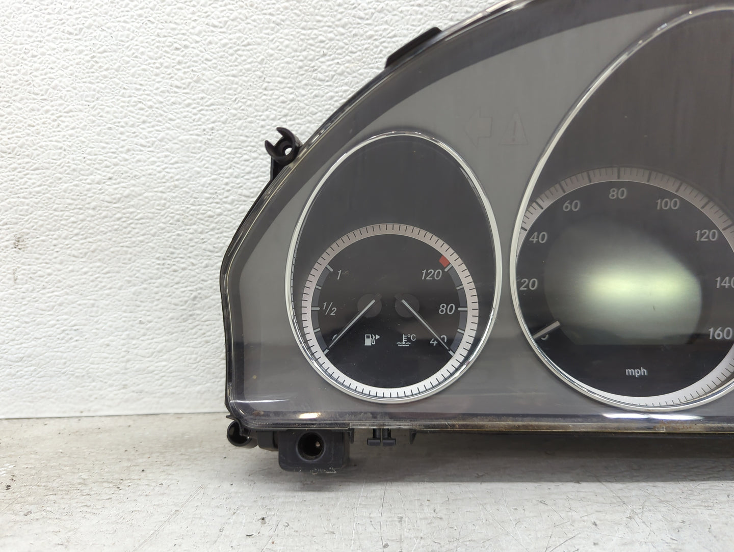 2010 Mercedes-Benz C-Class Instrument Cluster Speedometer Gauges P/N:A2C53372295 A2049005502, A2044400147 Miles:125K Fits OE