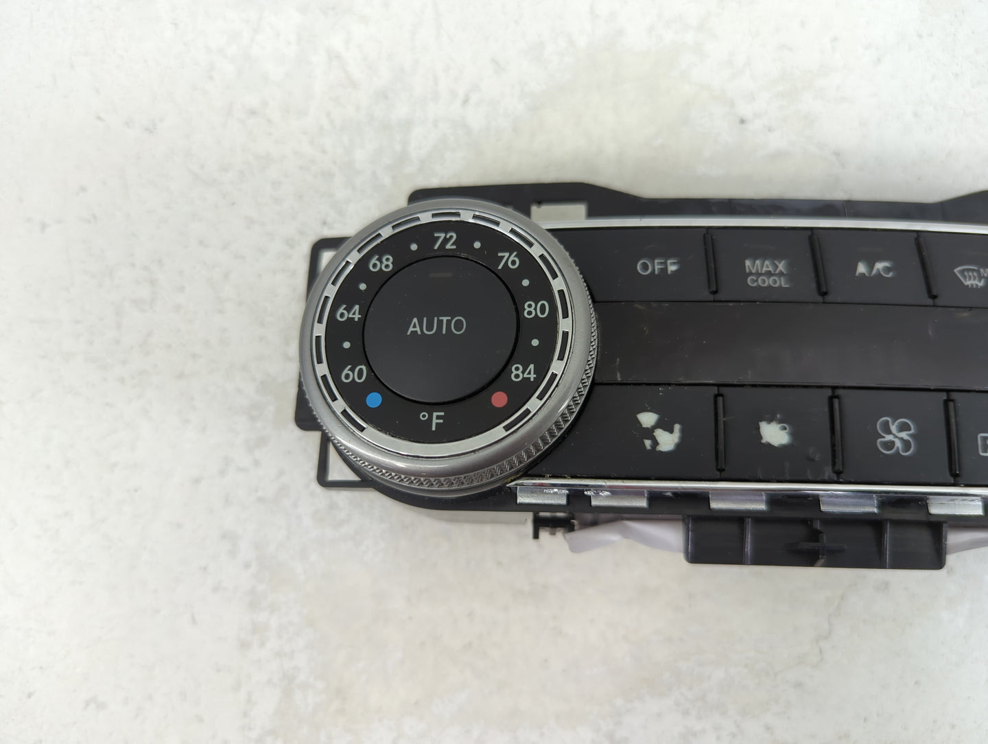 2010 Mercedes-Benz C-Class Climate Control Module Temperature AC/Heater Replacement P/N:2048305990 Fits Fits 2009 OEM Used A