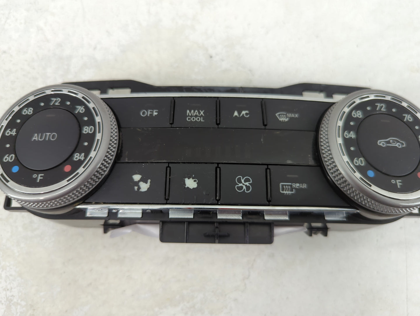 2010 Mercedes-Benz C-Class Climate Control Module Temperature AC/Heater Replacement P/N:2048305990 Fits Fits 2009 OEM Used A