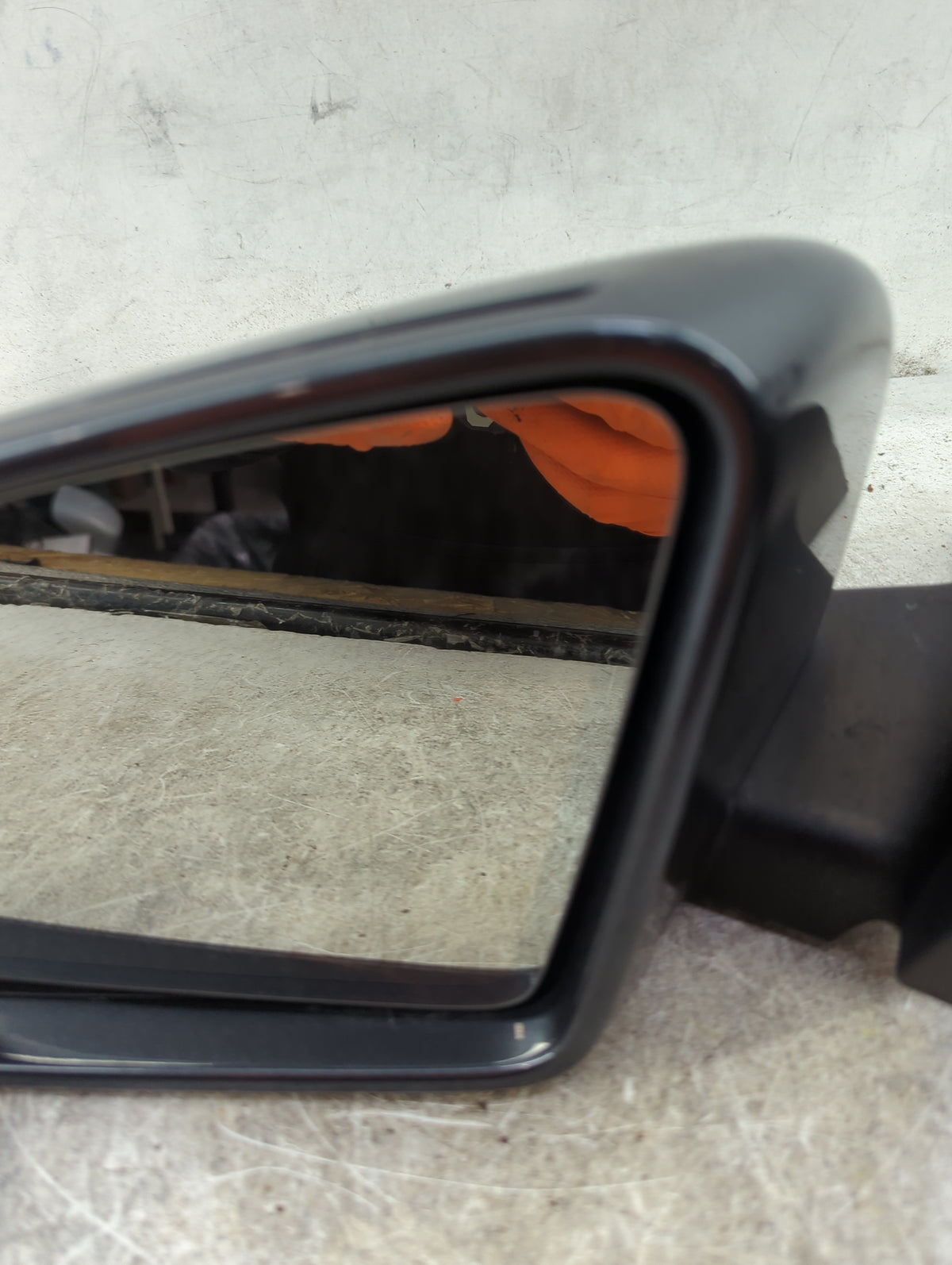 2010 Mercedes-Benz C-Class Driver Side View Mirror - Left Door Mirror OEM Used - Oemusedautoparts1.com
