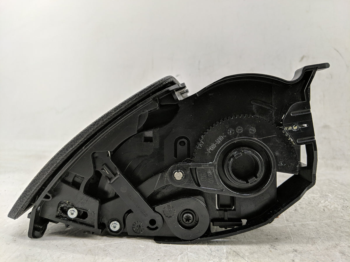 2010-2011 Mercedes-benz C250 Information Radio Display Screen - Oemusedautoparts1.com
