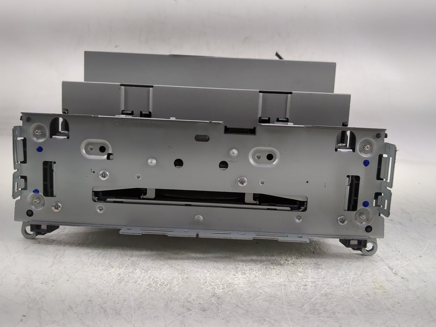 2010 Mercedes-Benz C300 Radio AM FM Cd Player Receiver Replacement P/N:A2049069901 Fits OEM Used Auto Parts - Oemusedautopar