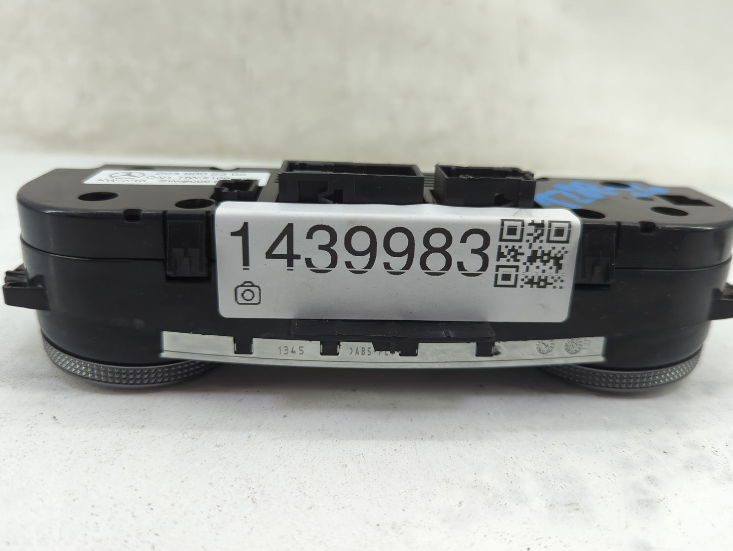 2009-2010 Mercedes-Benz C300 Climate Control Module Temperature AC/Heater Replacement P/N:209 900 23 03 Fits Fits 2009 2010 