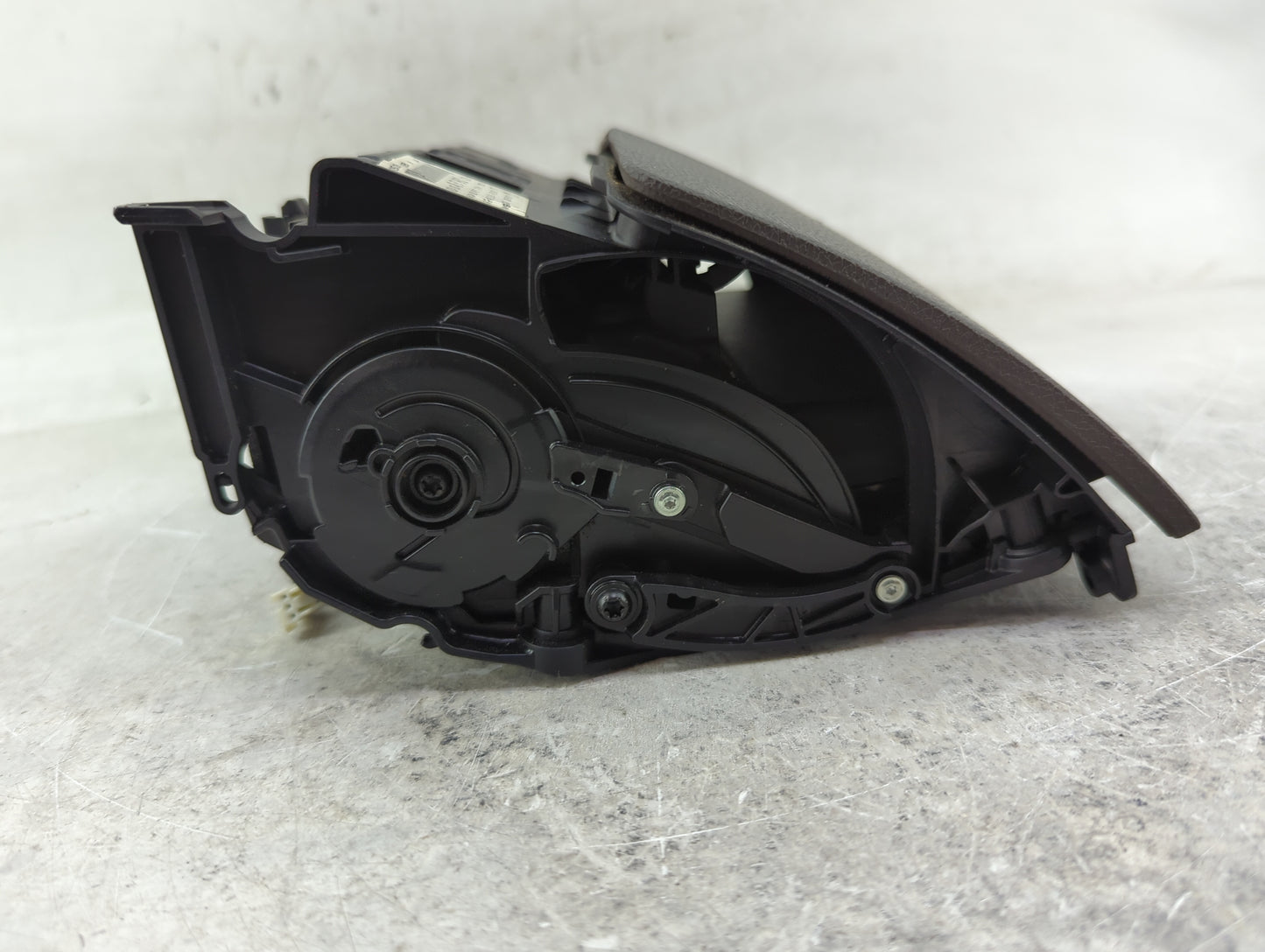 2008-2011 Mercedes-benz C300 Information Display Screen - Oemusedautoparts1.com