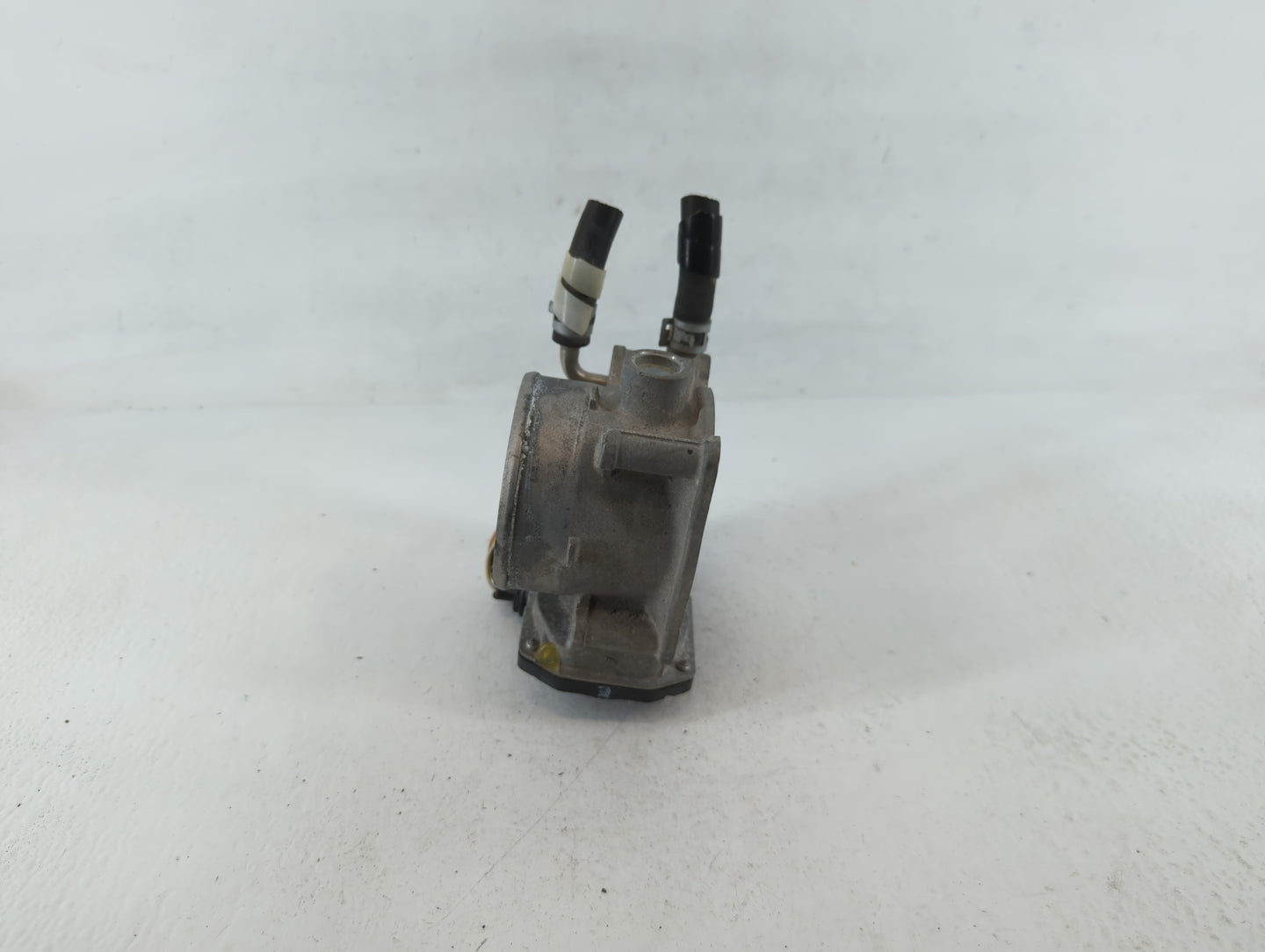 2008-2014 Mercedes-Benz C300 Throttle Body P/N:22030-0P050 Fits Fits 2005 2006 2007 2008 2009 2010 2011 2012 2013 2014 OEM U