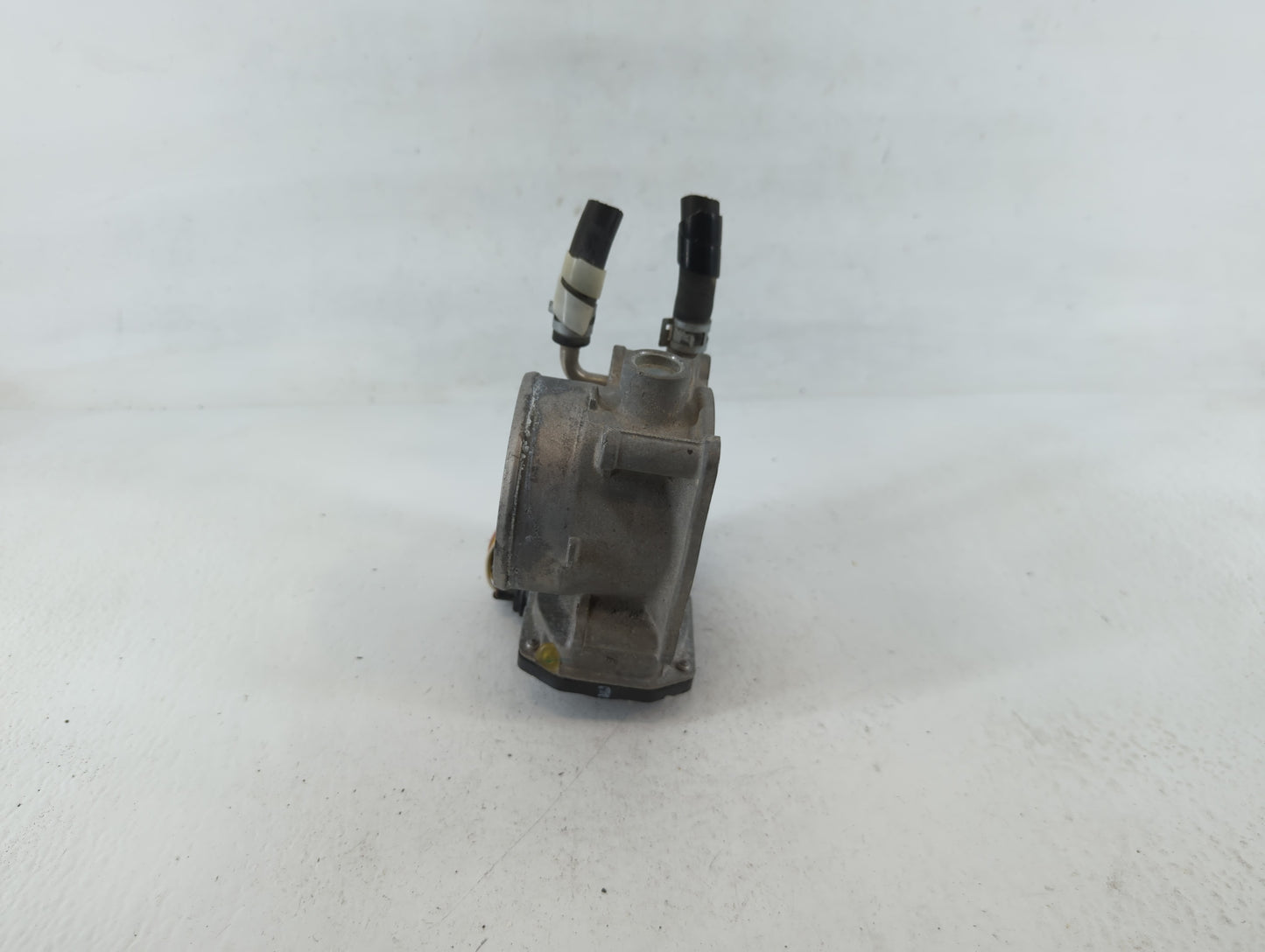 2008-2014 Mercedes-Benz C300 Throttle Body P/N:22030-0P050 Fits Fits 2005 2006 2007 2008 2009 2010 2011 2012 2013 2014 OEM U