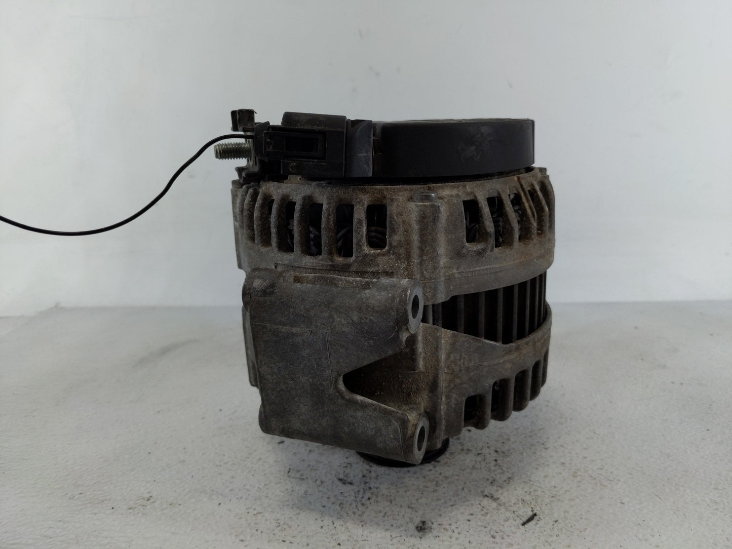 2007-2010 Mercedes-Benz Cl550 Alternator Replacement Generator Charging Assembly Engine OEM P/N:A 013 154 55 02 Fits OEM Use