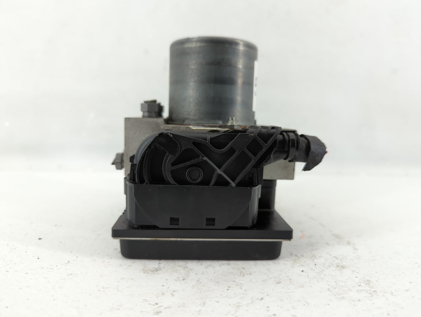 2010 Mercedes-Benz Cls550 ABS Pump Control Module Replacement P/N:A 212 431 17 12 Fits OEM Used Auto Parts - Oemusedautopart