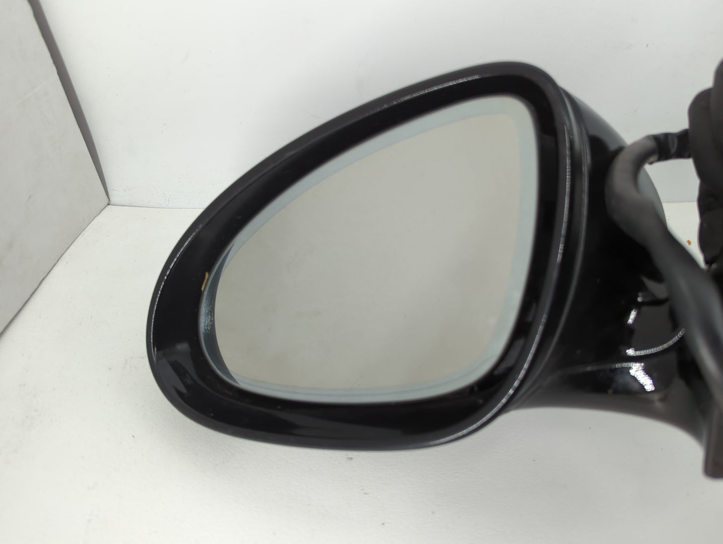 2009-2011 Mercedes-Benz Cls550 Driver Side View Mirror - Left Door Mirror OEM Used - Oemusedautoparts1.com