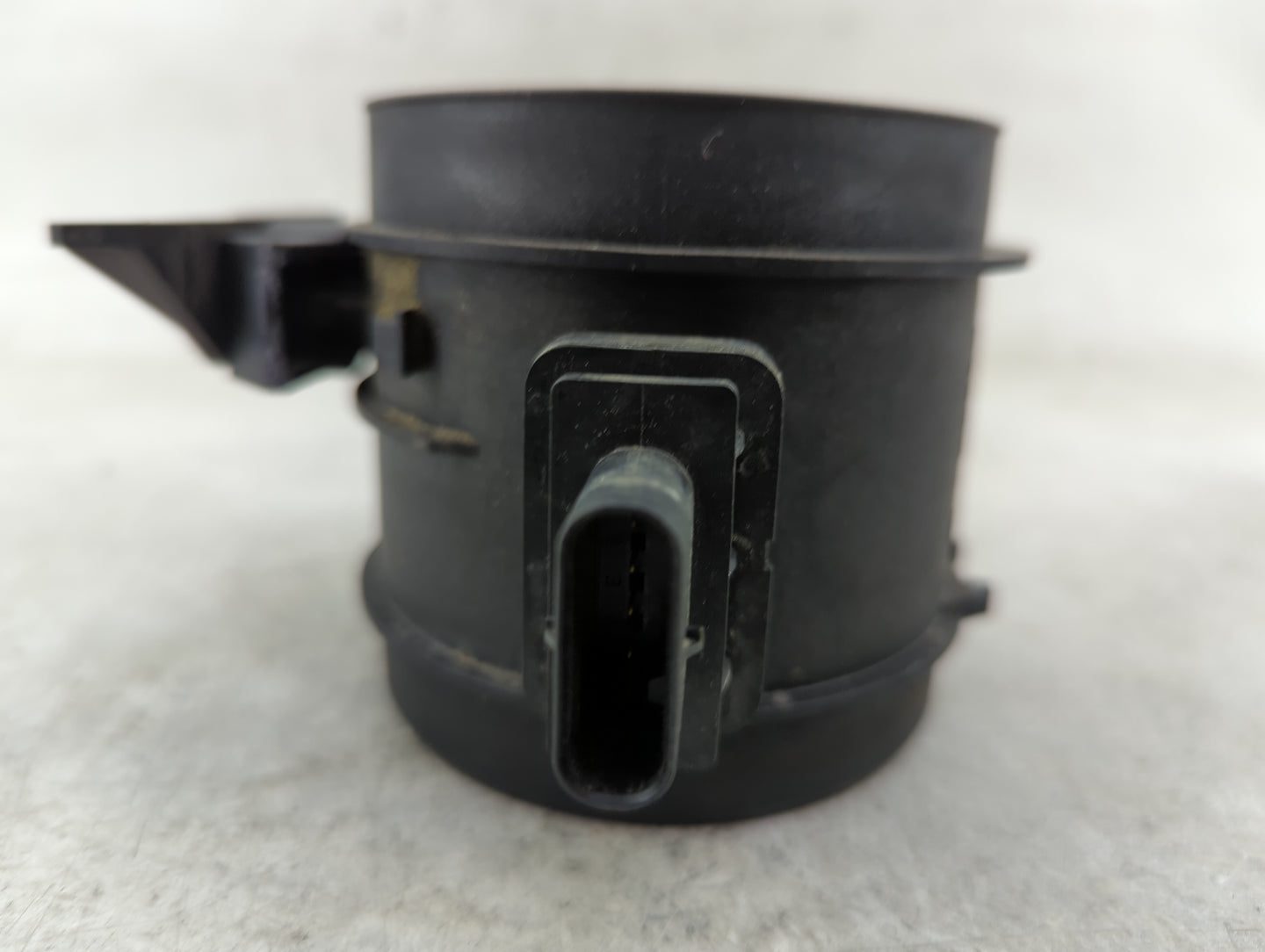 Mercedes-benz E-class Mass Air Flow Meter Maf - Oemusedautoparts1.com