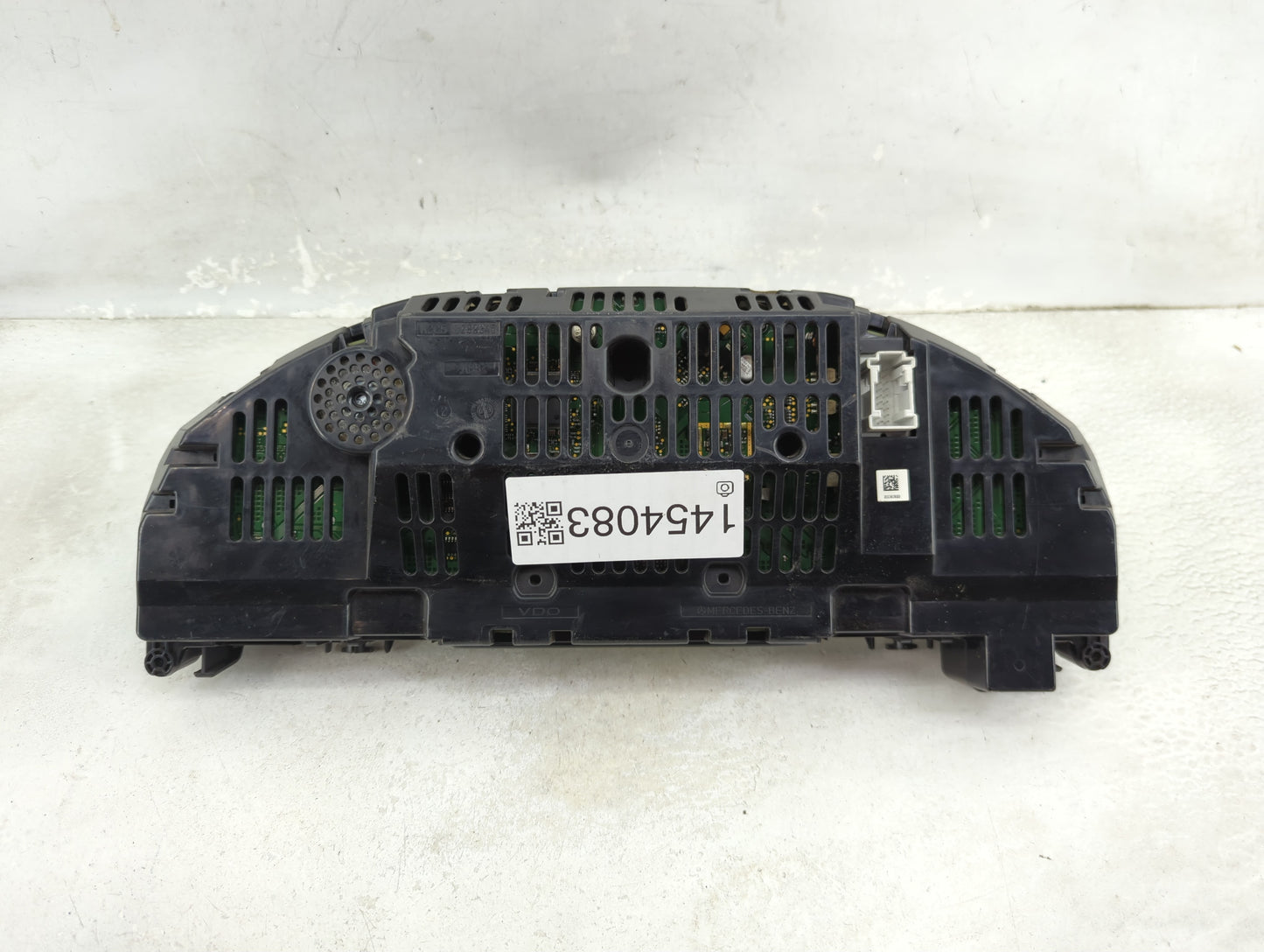 2010 Mercedes-Benz E-Class Instrument Cluster Speedometer Gauges P/N:A2C53368990 A2129005903, A2125401448 Miles:54K Fits OEM