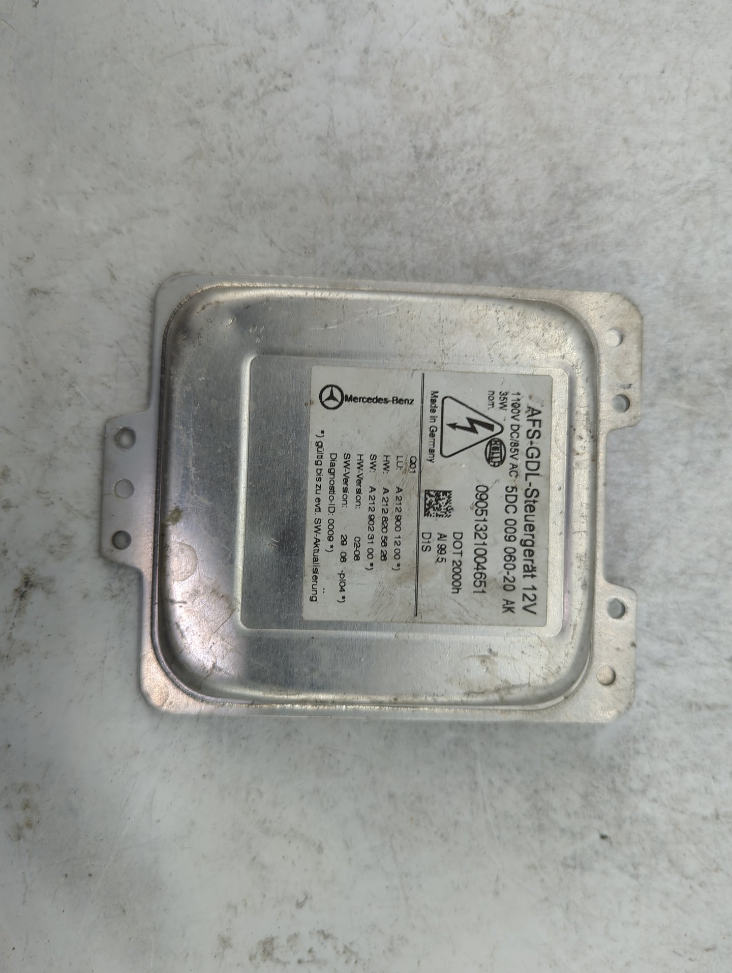 2010 Mercedes-benz E-class Headlight Ballast Head Light - Oemusedautoparts1.com