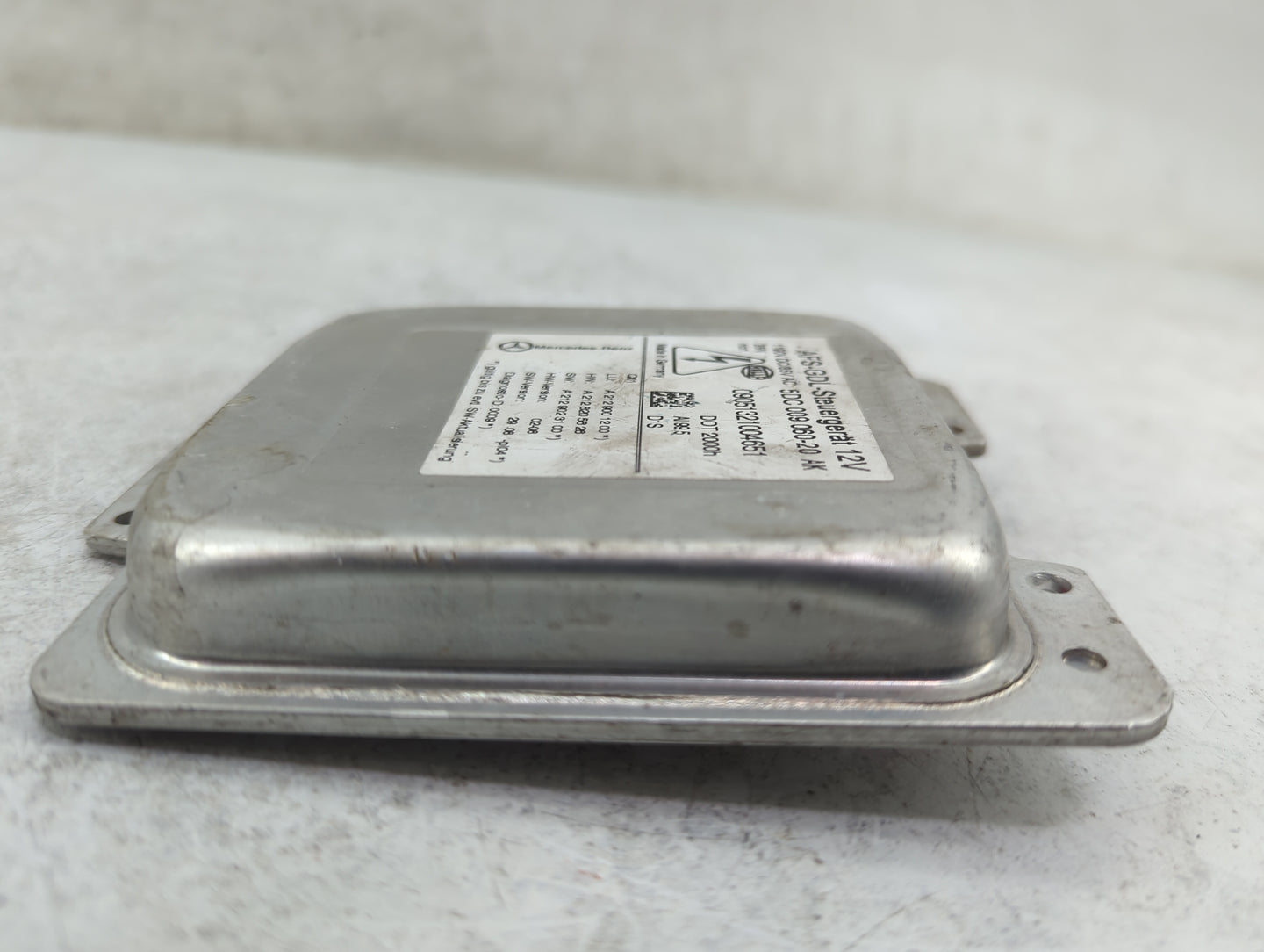 2010 Mercedes-benz E-class Headlight Ballast Head Light - Oemusedautoparts1.com