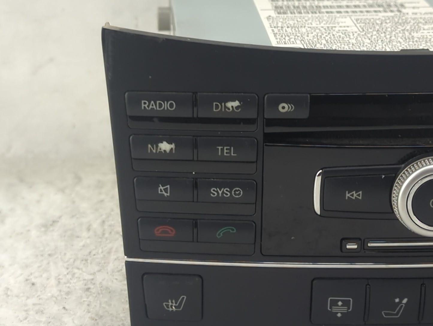 2010 Mercedes-Benz E-Class Radio AM FM Cd Player Receiver Replacement P/N:A2129008604 A2128700789, A2129025001 Fits Fits 201