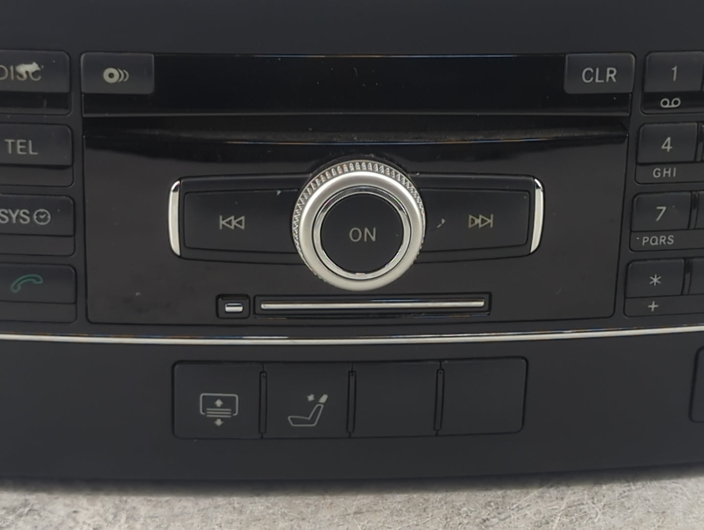 2010 Mercedes-Benz E-Class Radio AM FM Cd Player Receiver Replacement P/N:A2129008604 A2128700789, A2129025001 Fits Fits 201