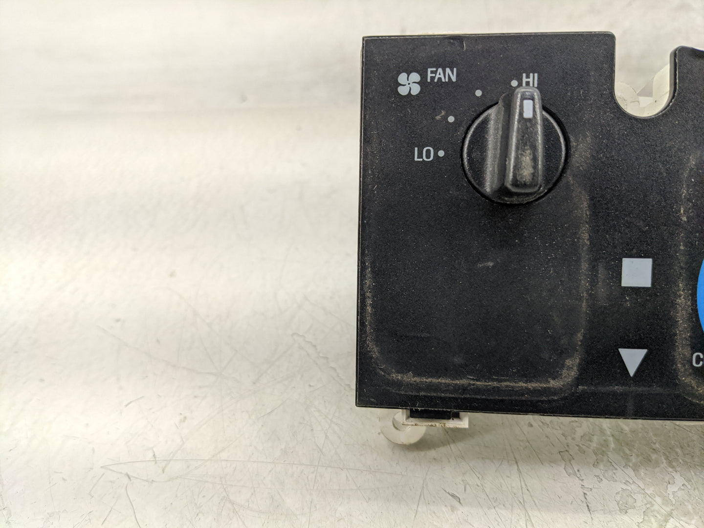 2010 Mercedes-Benz E250 Climate Control Module Temperature AC/Heater Replacement Fits OEM Used Auto Parts - Oemusedautoparts