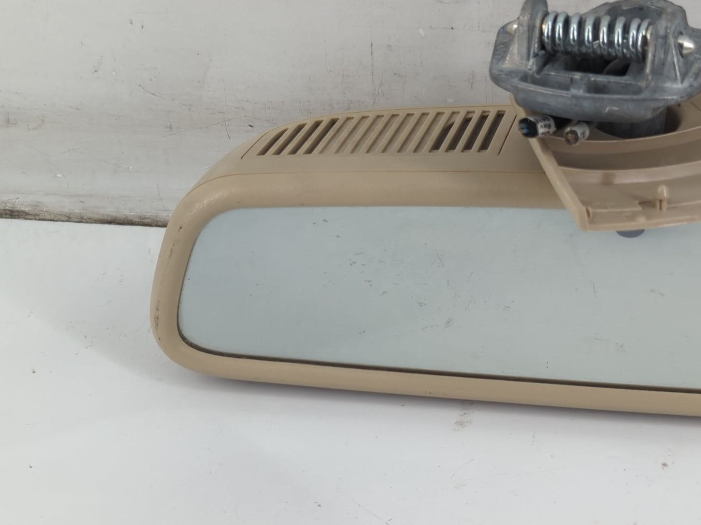 2010 Mercedes-Benz E350 Interior Rear View Mirror Replacement OEM P/N:IE11025902 Fits OEM Used Auto Parts - Oemusedautoparts