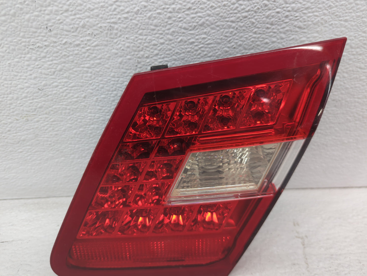 2010-2013 Mercedes-Benz E350 Tail Light Assembly Passenger Right OEM P/N:A 212 820 08 64 Fits Fits 2010 2011 2012 2013 OEM U