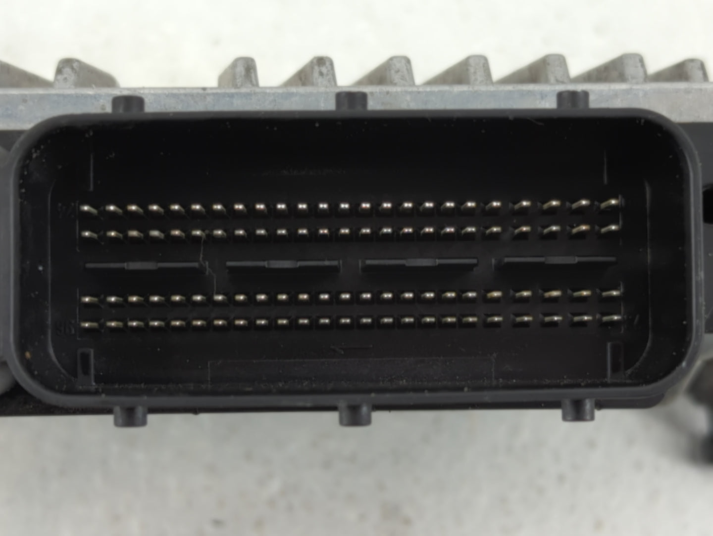 2010-2012 Mercedes-Benz E350 PCM Engine Control Computer ECU ECM PCU OEM P/N:0 261 209 454 A 003 446 77 40 Fits OEM Used Aut