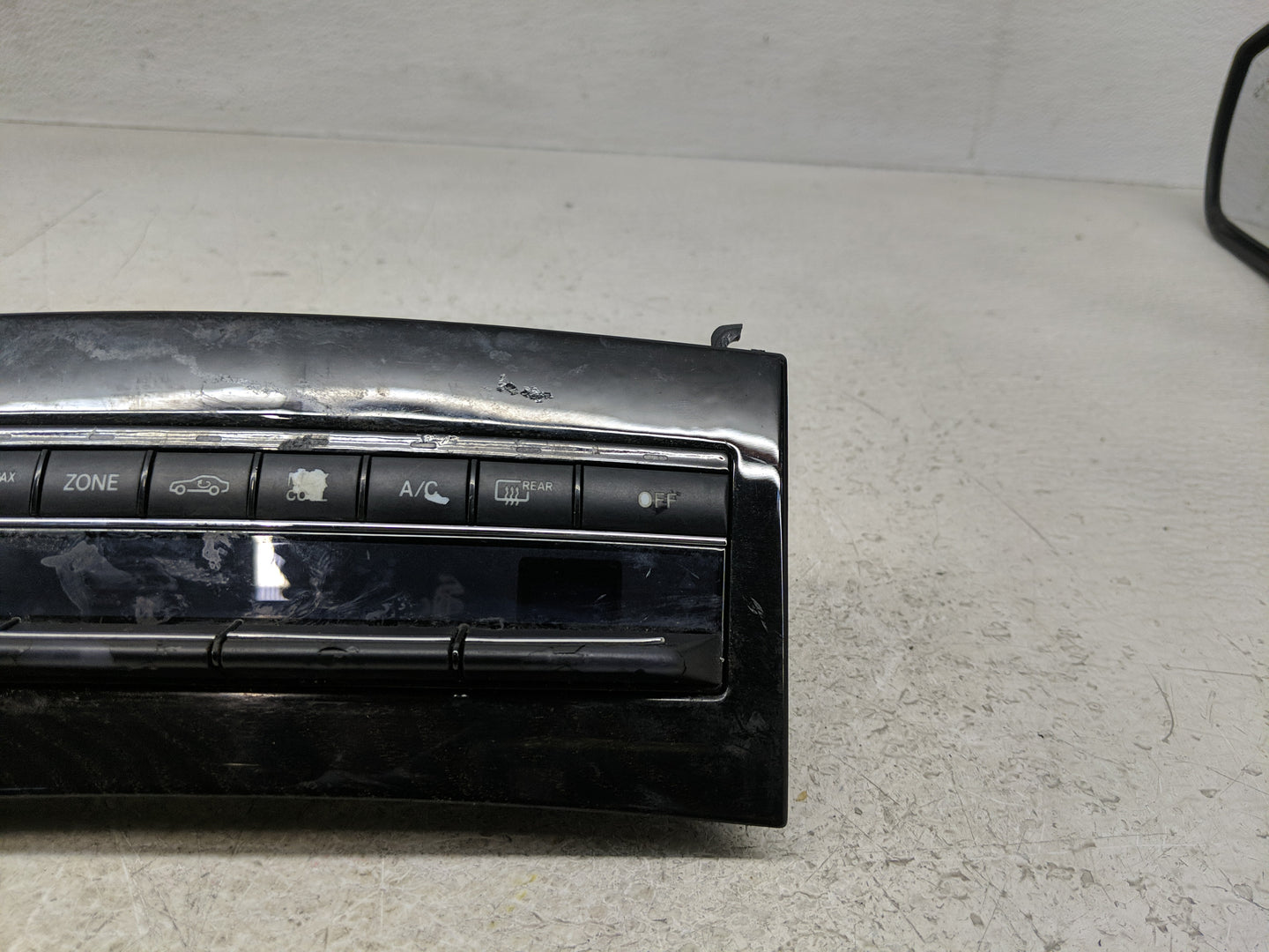 2010 Mercedes-Benz E350 Climate Control Module Temperature AC/Heater Replacement P/N:A2129004807 Fits OEM Used Auto Parts - 
