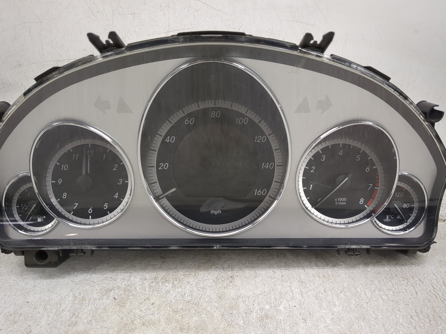 2010-2011 Mercedes-Benz E350 Instrument Cluster Speedometer Gauges P/N:A2129005004 A2C53257171 Miles: Fits Fits 2010 2011 OE