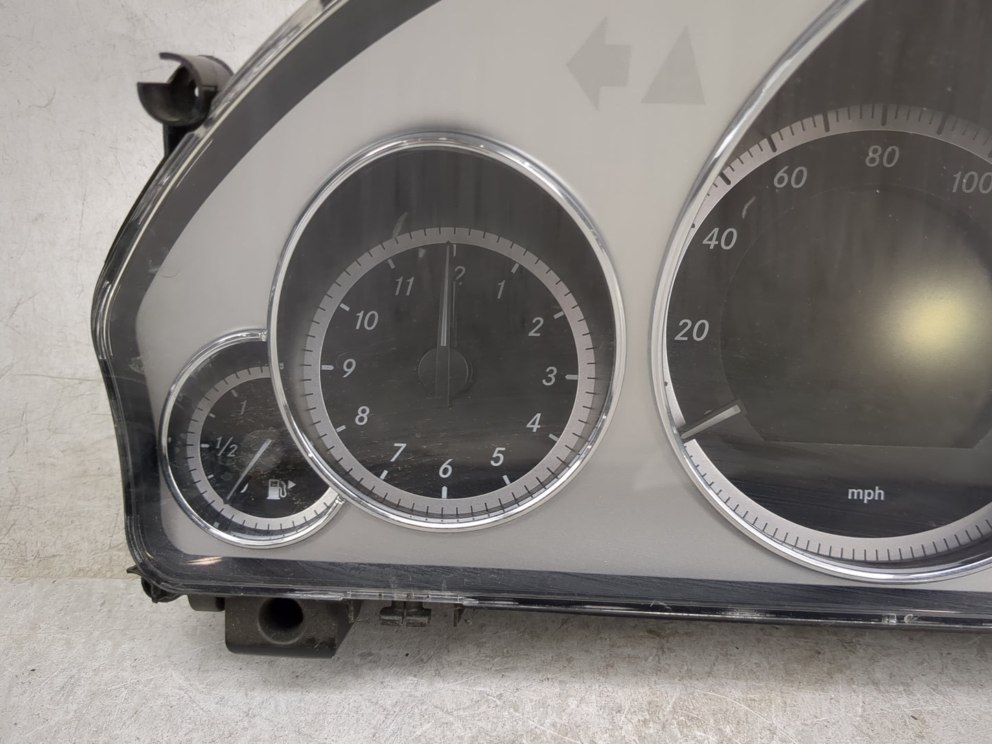 2010-2011 Mercedes-Benz E350 Instrument Cluster Speedometer Gauges P/N:A2129005004 A2C53257171 Miles: Fits Fits 2010 2011 OE