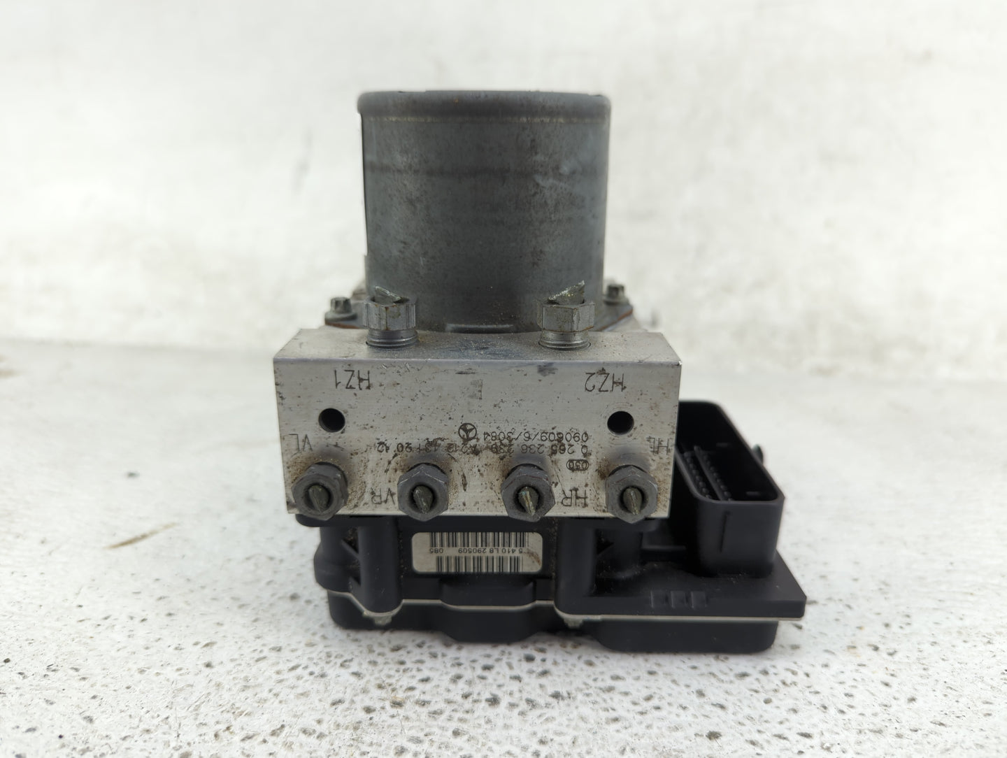 2010 Mercedes-Benz E350 ABS Pump Control Module Replacement P/N:0265236239 A2124312012, 0265950972 Fits OEM Used Auto Parts 