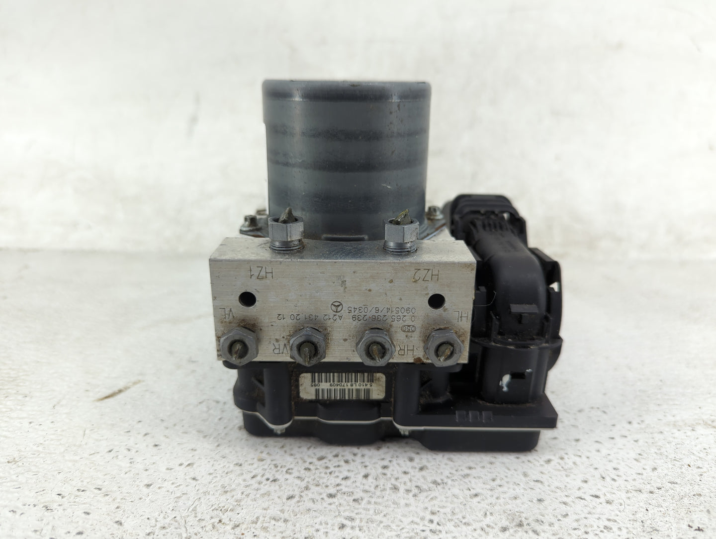 2010 Mercedes-Benz E350 ABS Pump Control Module Replacement P/N:0265236239 A2124312012 Fits OEM Used Auto Parts - Oemusedaut