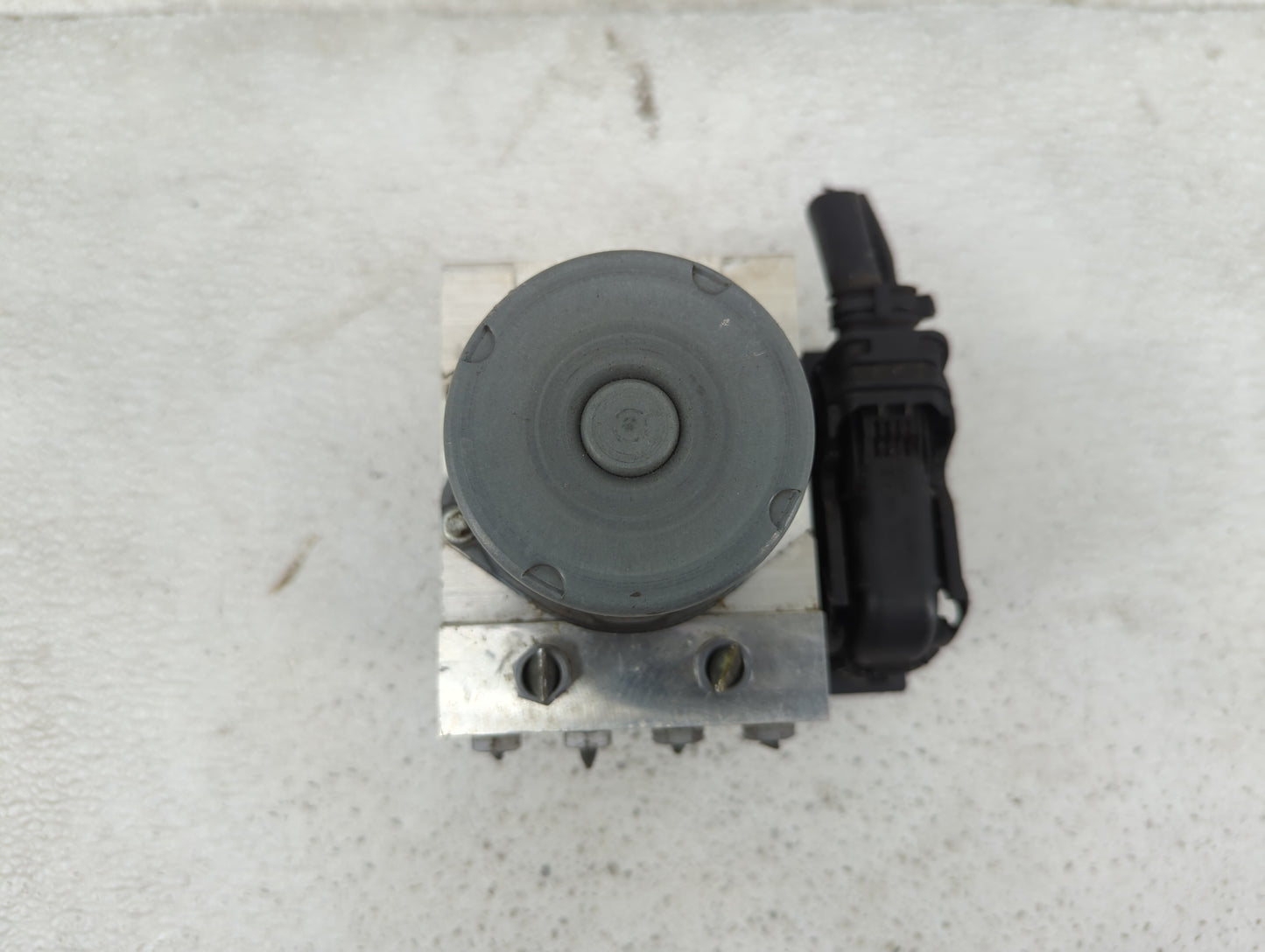 2010 Mercedes-Benz E350 ABS Pump Control Module Replacement P/N:0265236239 A2124312012 Fits OEM Used Auto Parts - Oemusedaut