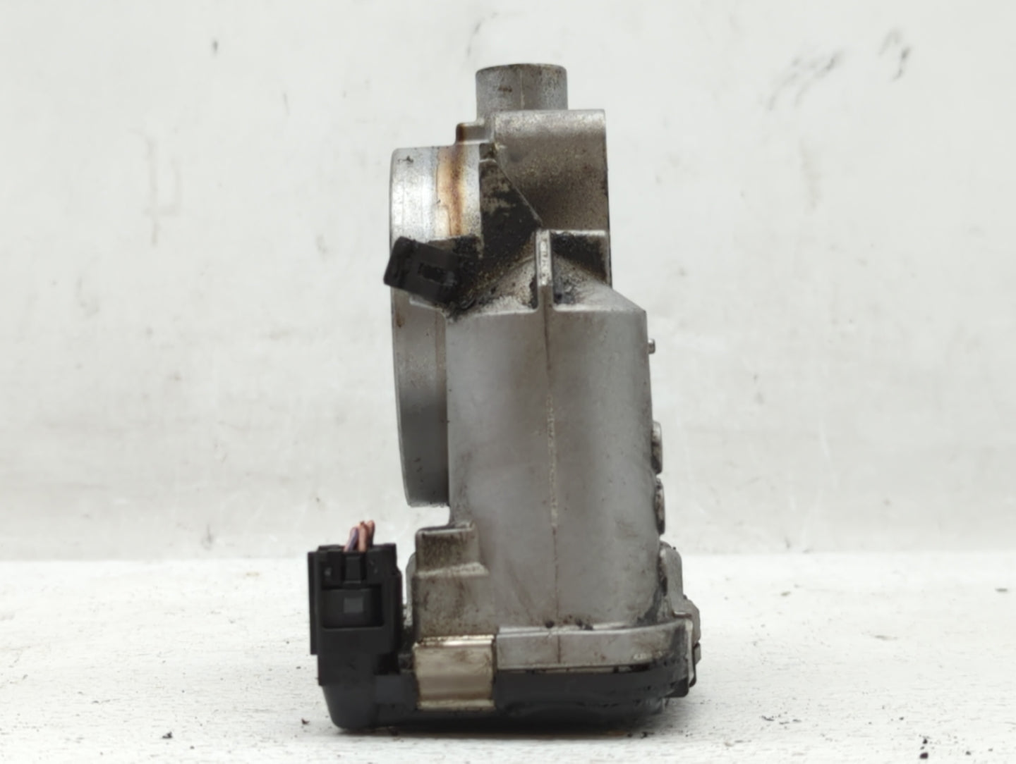 2007-2011 Mercedes-Benz E350 Throttle Body P/N:A 113 141 01 25 1131410125 Fits OEM Used Auto Parts - Oemusedautoparts1.com