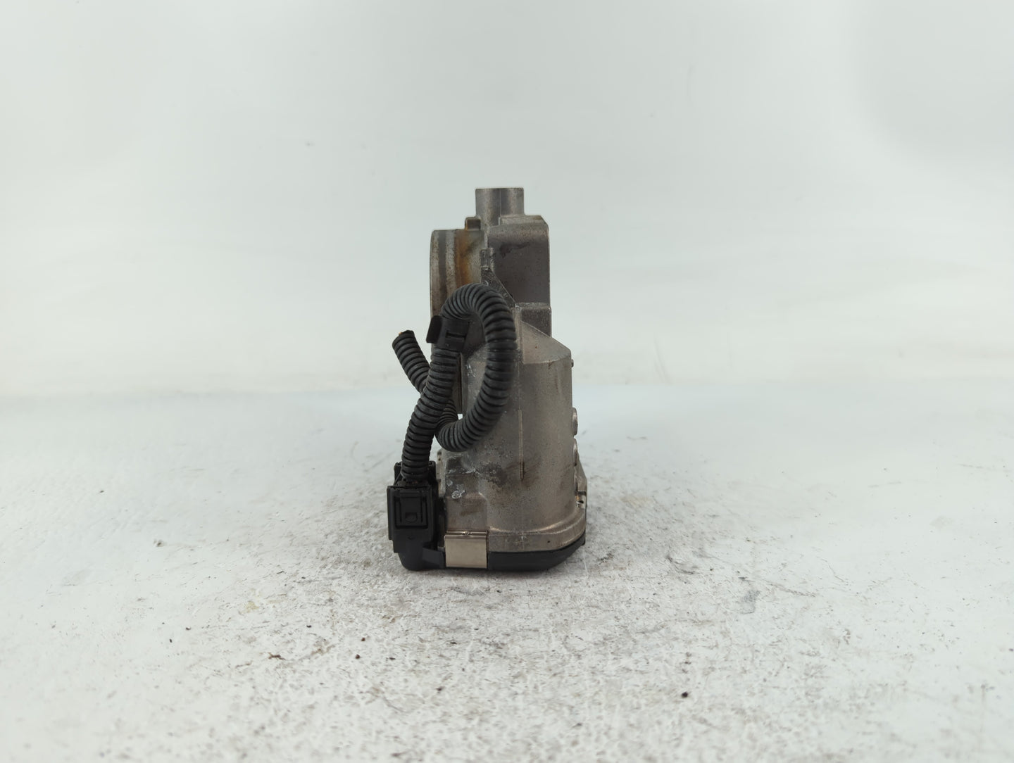 2007-2011 Mercedes-Benz E350 Throttle Body P/N:0 280 750 017 A 113 141 01 25 Fits OEM Used Auto Parts - Oemusedautoparts1.co