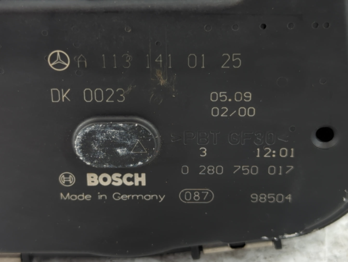 2007-2011 Mercedes-Benz E350 Throttle Body P/N:0 280 750 017 A 113 141 01 25 Fits OEM Used Auto Parts - Oemusedautoparts1.co
