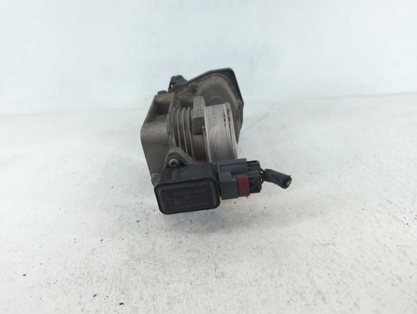 2010 Mercedes-Benz E350 Throttle Body P/N:10151 1003054 053110 1 Fits OEM Used Auto Parts - Oemusedautoparts1.com