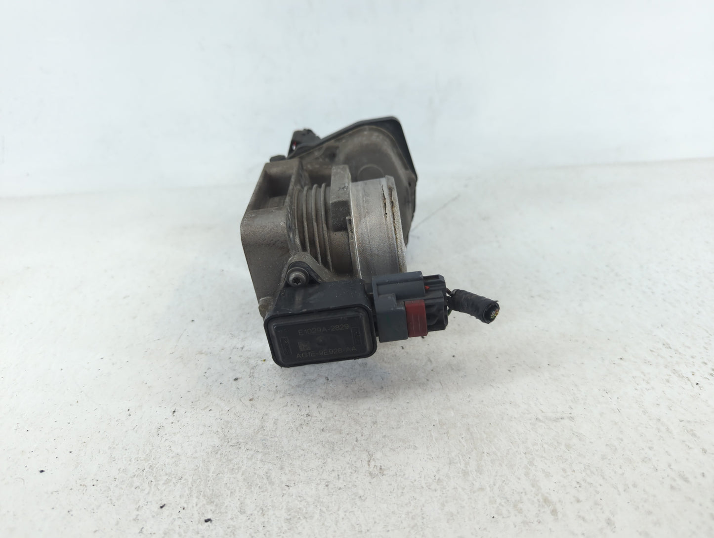 2010 Mercedes-Benz E350 Throttle Body P/N:10151 1003054 053110 1 Fits OEM Used Auto Parts - Oemusedautoparts1.com