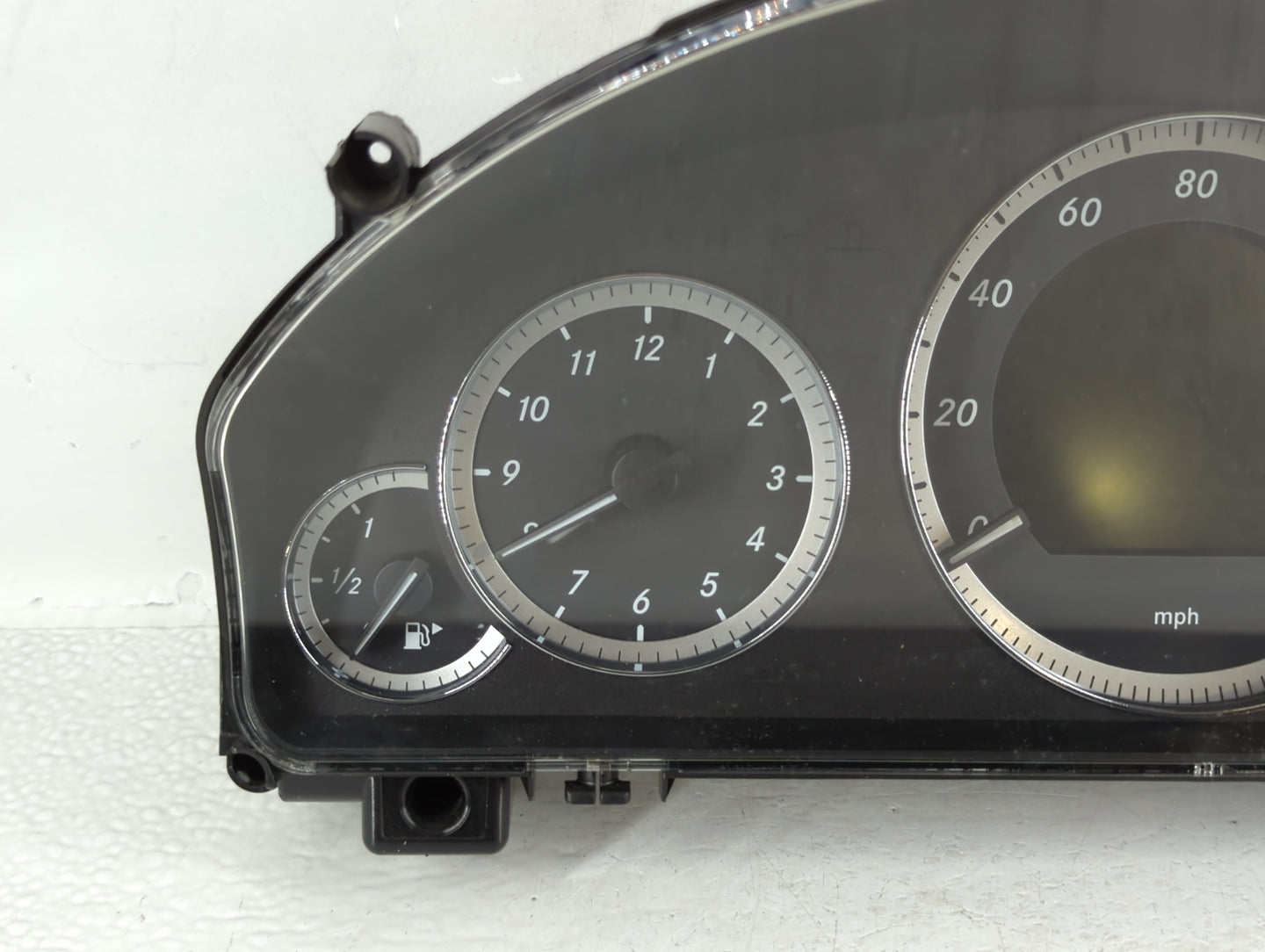 2010 Mercedes-Benz E350 Instrument Cluster Speedometer Gauges P/N:A212 900 42 04 Fits OEM Used Auto Parts - Oemusedautoparts
