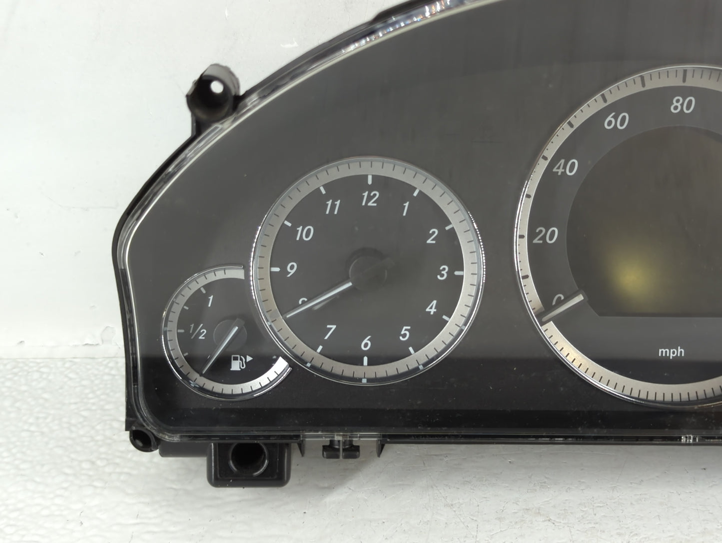 2010 Mercedes-Benz E350 Instrument Cluster Speedometer Gauges P/N:A212 900 42 04 Fits OEM Used Auto Parts - Oemusedautoparts