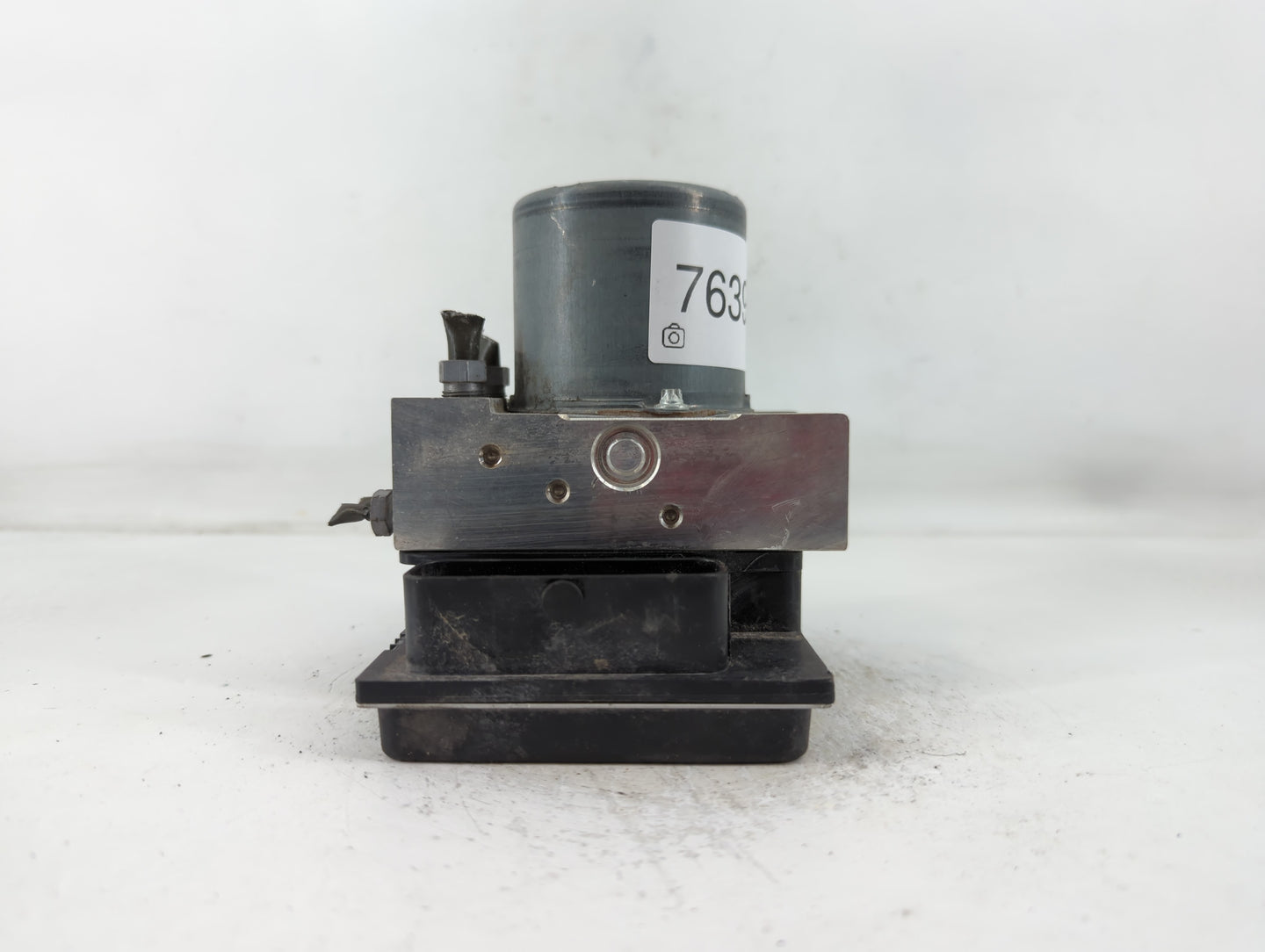 2010 Mercedes-Benz E350 ABS Pump Control Module Replacement P/N:A212 431 20 12 0 265 236 239 Fits OEM Used Auto Parts - Oemu