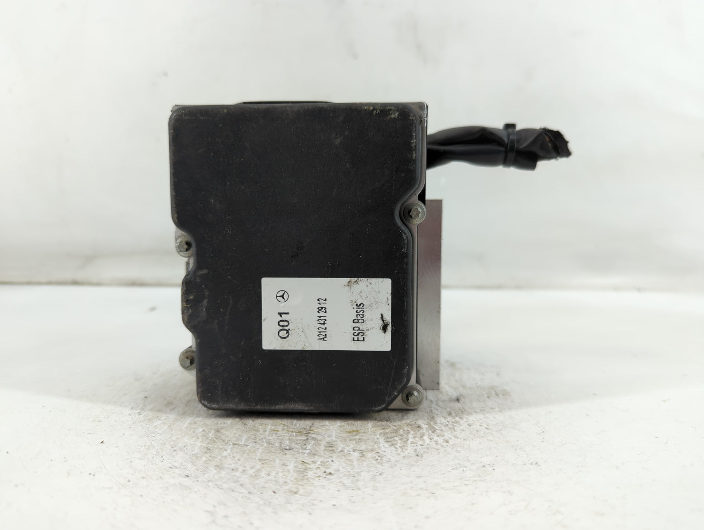 2010 Mercedes-Benz E350 ABS Pump Control Module Replacement P/N:A 212 431 29 2 Fits OEM Used Auto Parts - Oemusedautoparts1.