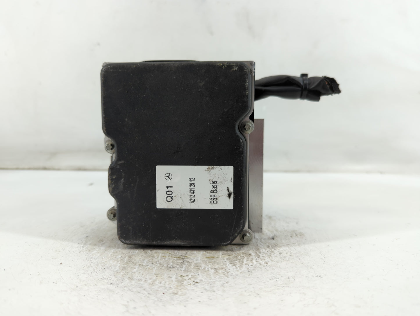 2010 Mercedes-Benz E350 ABS Pump Control Module Replacement P/N:A 212 431 29 2 Fits OEM Used Auto Parts - Oemusedautoparts1.