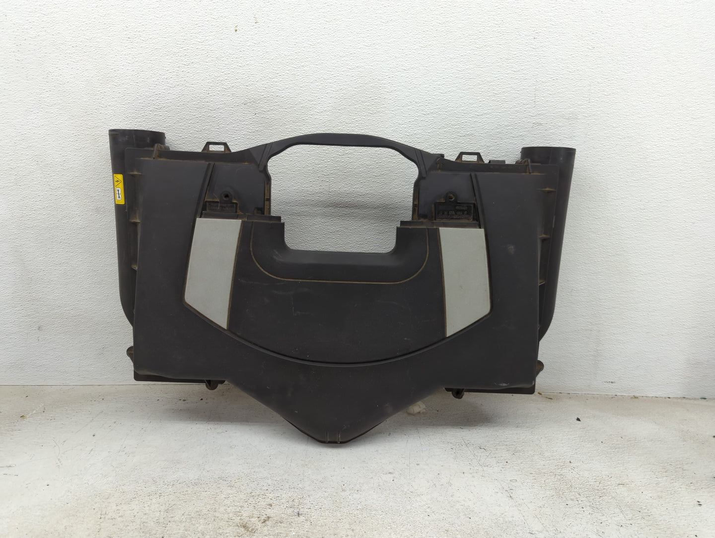 2010 Mercedes-benz Gl450 Air Cleaner Intake-duct Hose Tube - Oemusedautoparts1.com