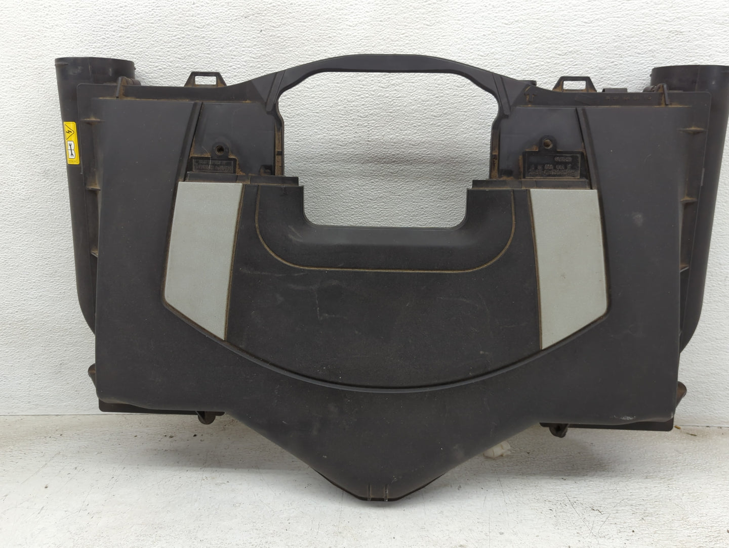2010 Mercedes-benz Gl450 Air Cleaner Intake-duct Hose Tube - Oemusedautoparts1.com