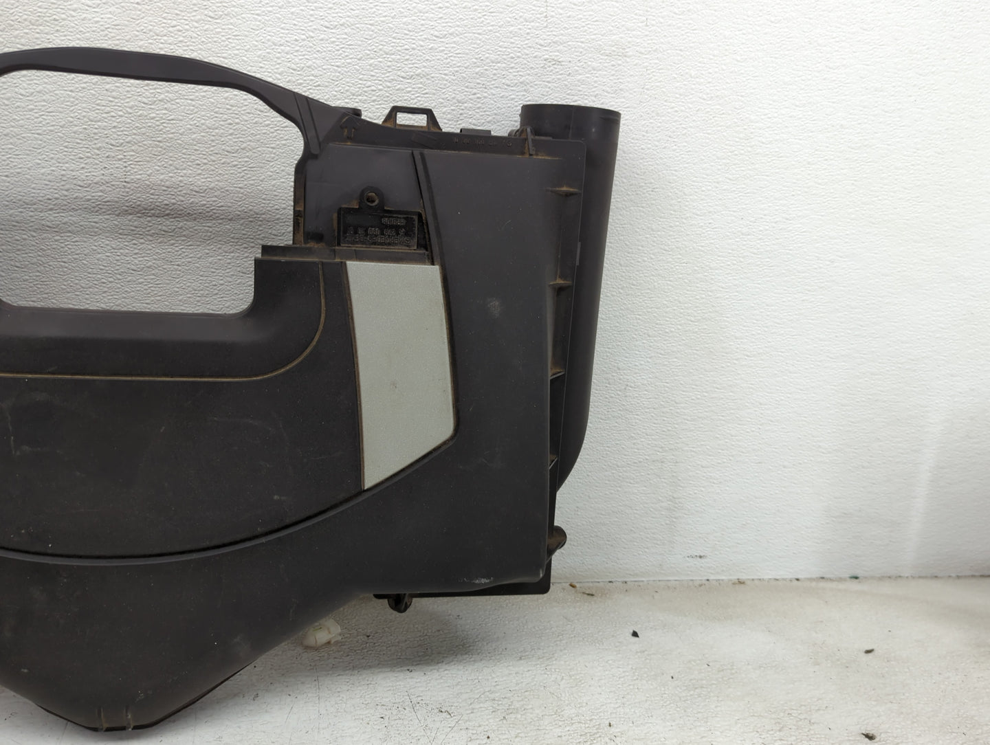 2010 Mercedes-benz Gl450 Air Cleaner Intake-duct Hose Tube - Oemusedautoparts1.com