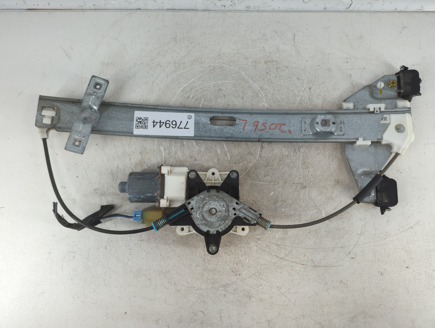 2010 Mercedes-benz Gl450 Driver Rear Door Window Oem - Oemusedautoparts1.com