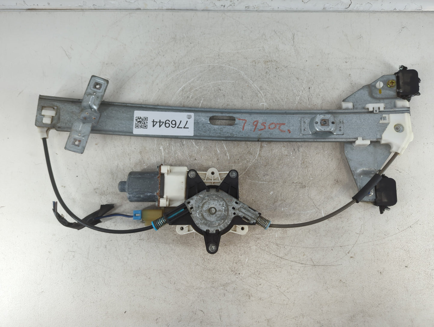 2010 Mercedes-benz Gl450 Driver Rear Door Window Oem - Oemusedautoparts1.com