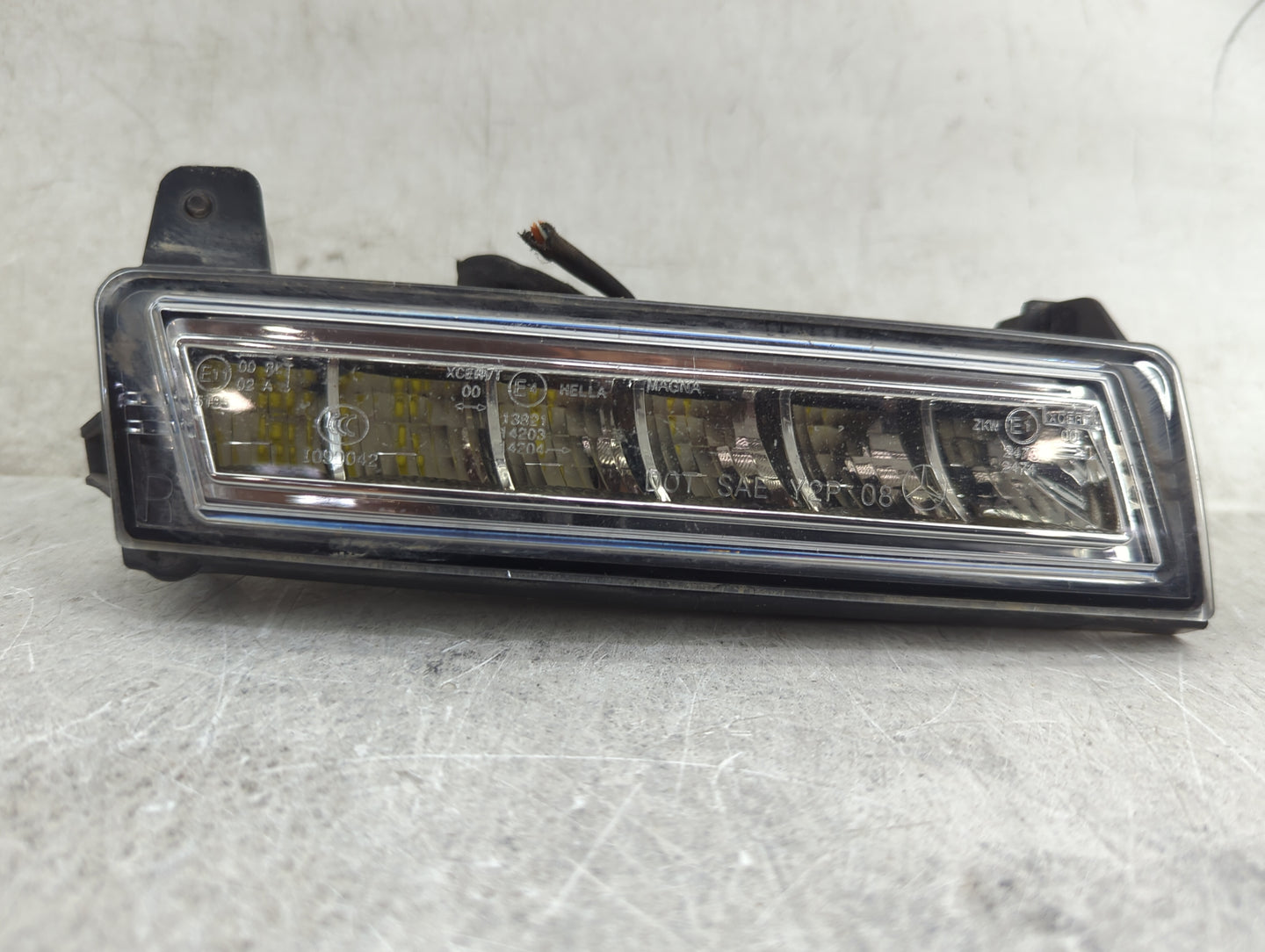 2010-2010 Mercedes-benz Gl550 Passenger Right Oem Front Light Lamp - Oemusedautoparts1.com